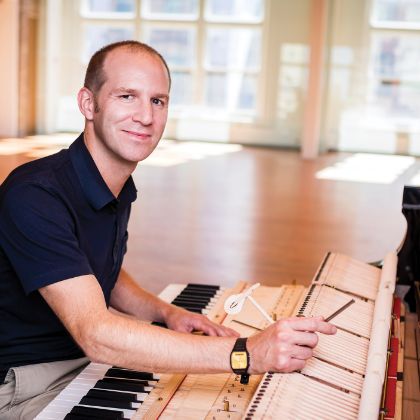 https://www.steinway.com/news/features/steinway-concert-technician